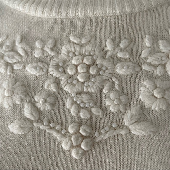 Vintage Tradition Embroidered Floral Funnel Neck Knit Sweater Size Medium - Picture 7 of 8